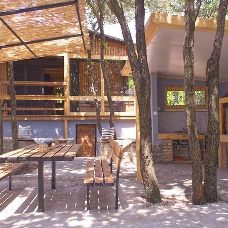 Soul Retreat Beach House Peruski Экстерьер фото